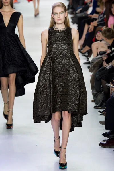 Look 38